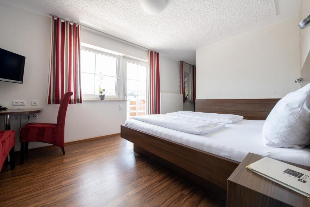 Garni Hotel Henn Simmerath Dış mekan fotoğraf