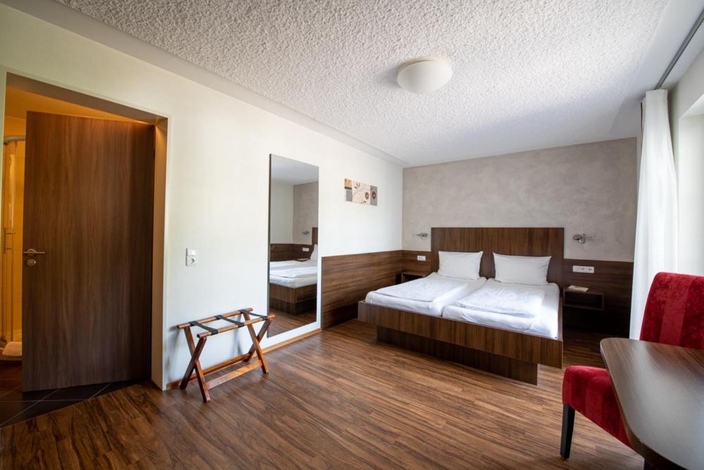 Garni Hotel Henn Simmerath Dış mekan fotoğraf